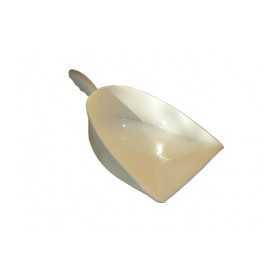 FLAT SCOOP IN WHITE PLASTIC CM. 22