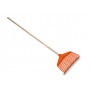 STOCKER SCOPA IN PLASTICA PER ERBA CON MANICO IN LEGNO 
