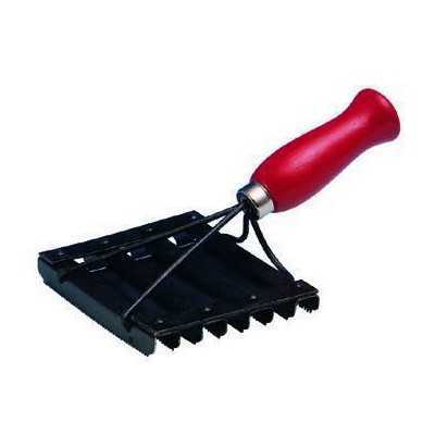 STRIGLIE IN METALLO CON MANICO LEGNO DENTATO UNIFORME 