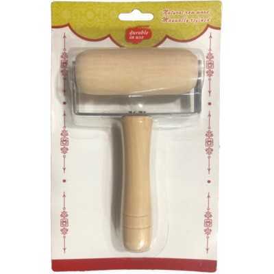 WOODEN ROLLER WITH HANDLE