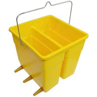 sccchio con 6 tettarelle in plastica per vitelli