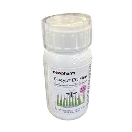 NEWPHARM BLUCYP EC PLUS INSETTICIDA ACARICIDA LIQUIDO A BASE DI